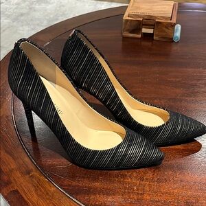 Ivanka Trump Black Heels with Pointed Toe and Stiletto Design